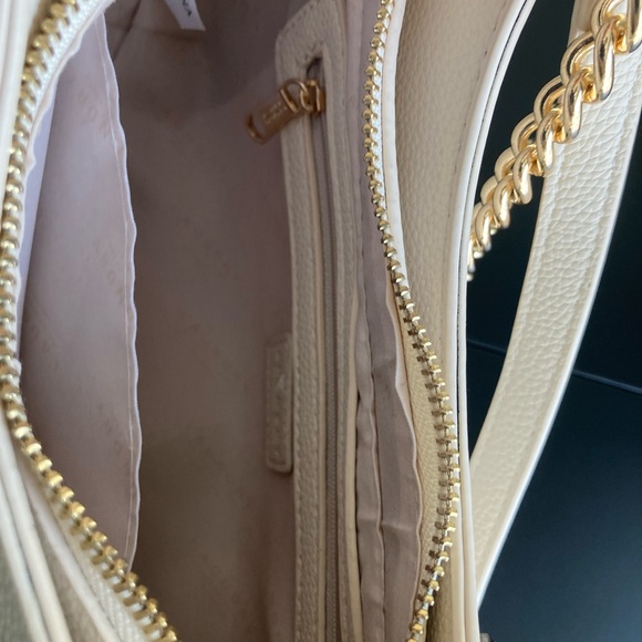 Laundry By Shelli Segal Ivory Chain Shoulder Crossbody Bag NWT - Picture 9 of 12